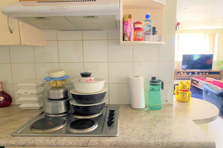 Photo of property in 5 Shah Lane, Mangere, Auckland, 2022