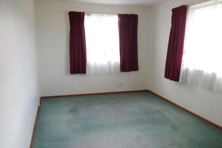 Photo of property in 16 Rangitake Drive, Spotswood, New Plymouth, 4310