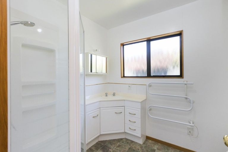 Photo of property in 16 Tudor Grove, Feilding, 4702