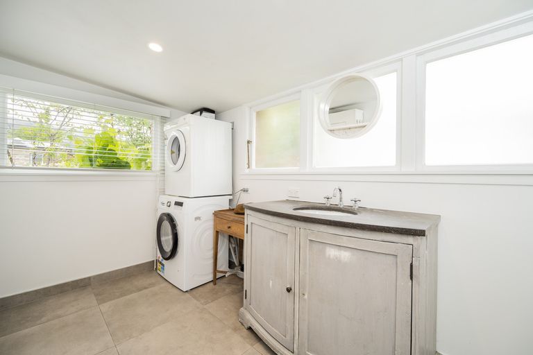 Photo of property in 6 Blyth Street, Clyde, 9330