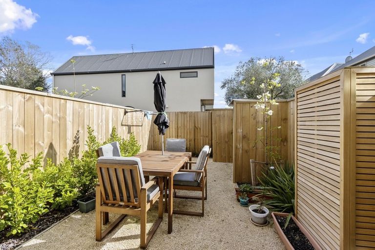 Photo of property in 11/12 Freyberg Avenue, Riccarton, Christchurch, 8011