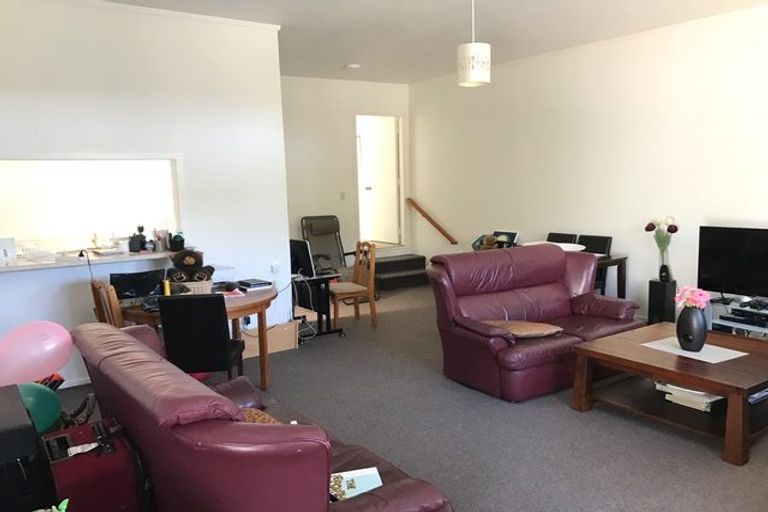 Photo of property in 4/124 Campbell Street, Karori, Wellington, 6012