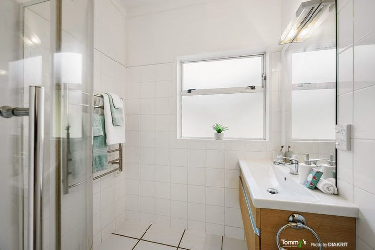 Photo of property in 23f3 Box Hill, Khandallah, Wellington, 6035