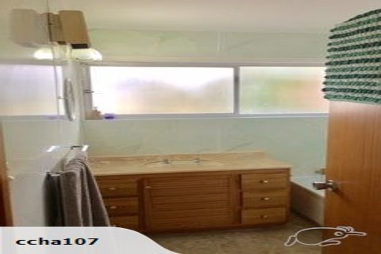 Photo of property in 5 Murvale Drive, Bucklands Beach, Auckland, 2014