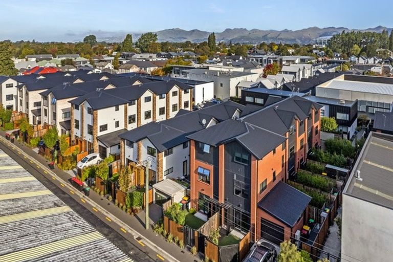 Photo of property in 4/30 Aberdeen Street, Christchurch Central, Christchurch, 8013