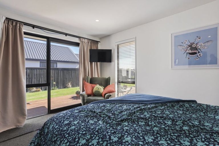 Photo of property in 7 Valour Drive, Rangiora, 7400