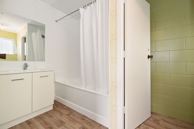 Photo of property in 15u8 Coates Street, Hamilton East, Hamilton, 3216