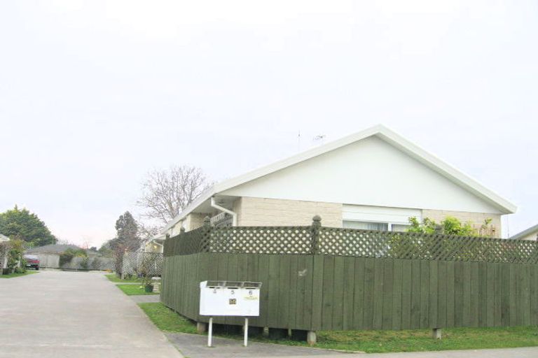 Photo of property in 3/55 Meeanee Road, Taradale, Napier, 4112