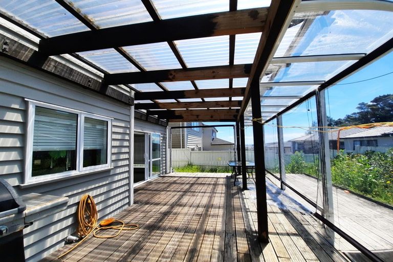 Photo of property in 3 Evelina Lane, Flat Bush, Auckland, 2019