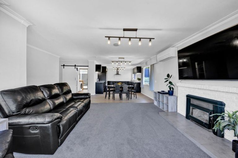 Photo of property in 10 Seymour Street, Waitara, 4320