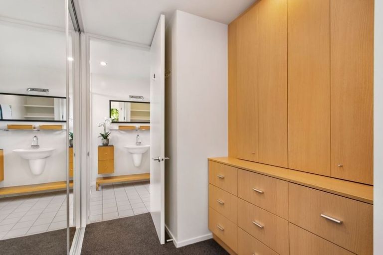 Photo of property in 4 Lantern Lane, Halswell, Christchurch, 8025