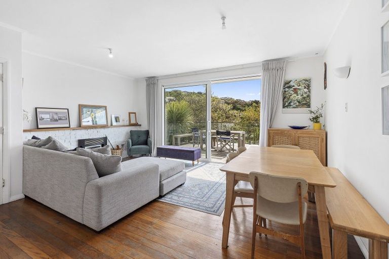 Photo of property in 81 Severn Street, Island Bay, Wellington, 6023