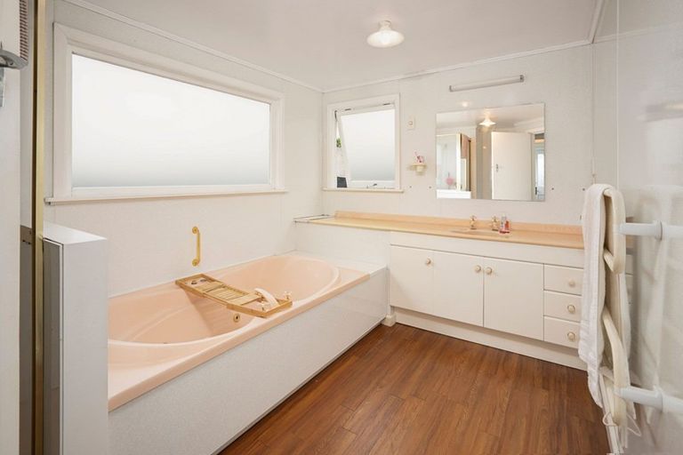 Photo of property in 18 Maitland Avenue, Stoke, Nelson, 7011