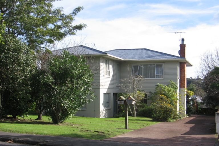 Photo of property in 97 Matipo Road, Te Atatu Peninsula, Auckland, 0610