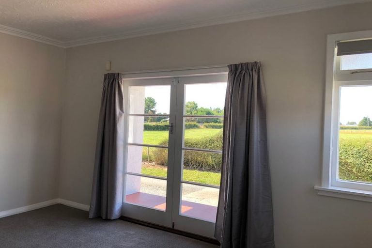 Photo of property in 185 Arapaepae Road, Levin, 5571