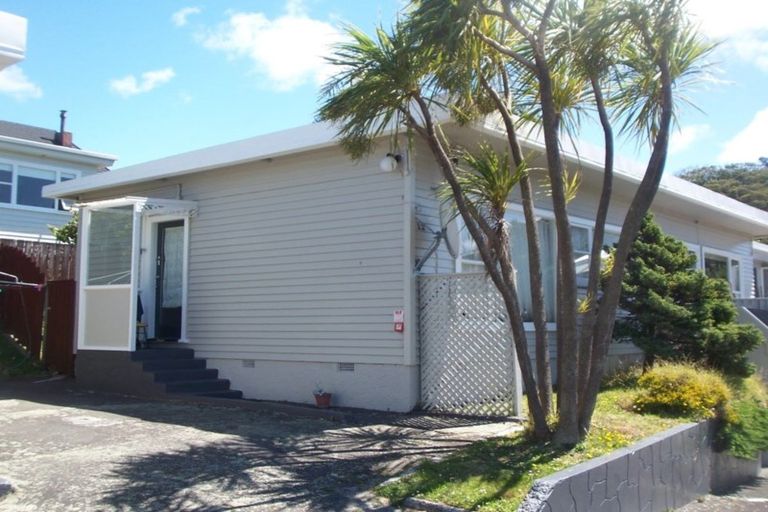 Photo of property in 327 Adelaide Road, Newtown, Wellington, 6021