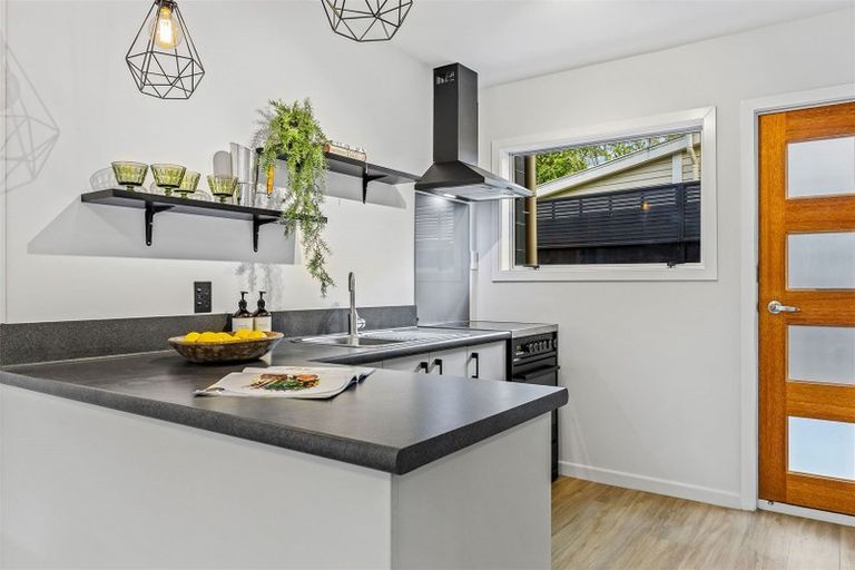 Photo of property in 3/34 Holly Road, St Albans, Christchurch, 8014