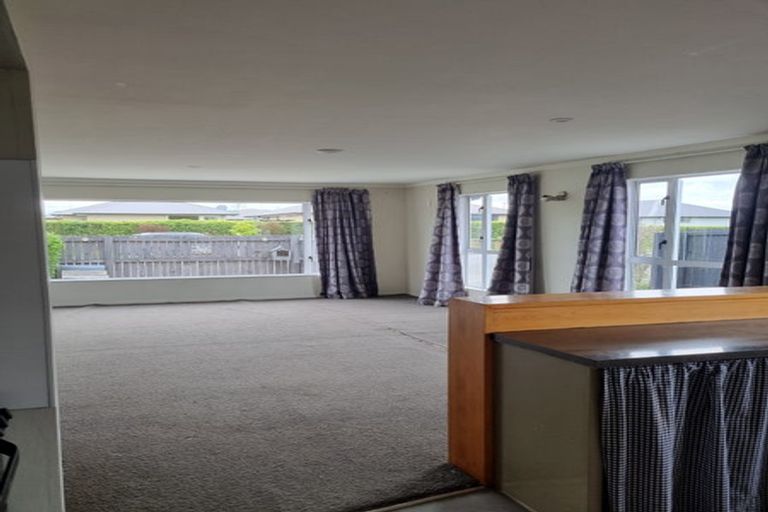 Photo of property in 22 Amberley Beach Road, Amberley, 7410