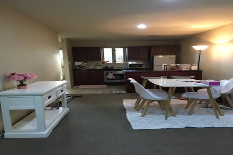 Photo of property in 5/85 Portage Road, New Lynn, Auckland, 0600