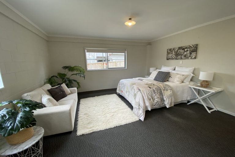 Photo of property in 53 Marellen Drive, Red Beach, 0932