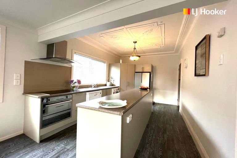 Photo of property in 64 Royal Crescent, Saint Kilda, Dunedin, 9012