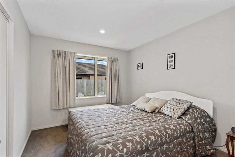 Photo of property in 59 Inwoods Road, Parklands, Christchurch, 8083