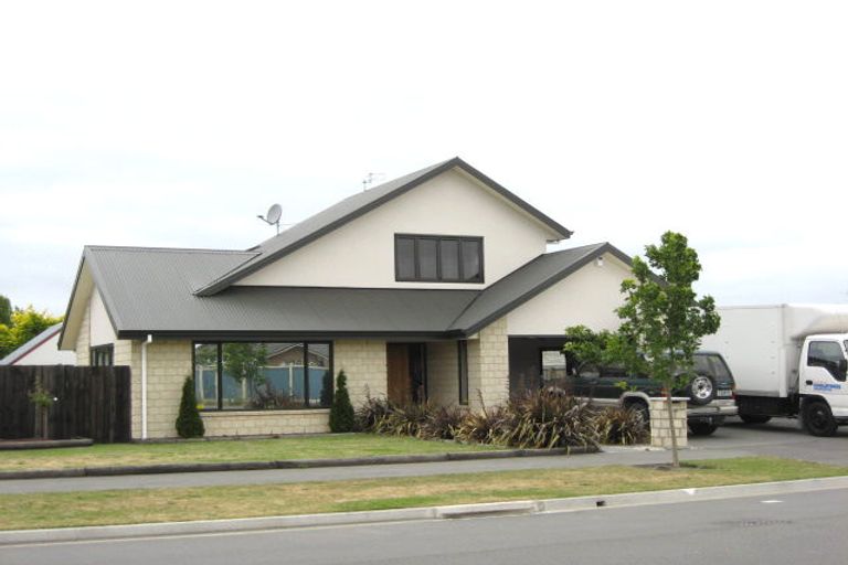 Photo of property in 18 Kohi Drive, Parklands, Christchurch, 8083