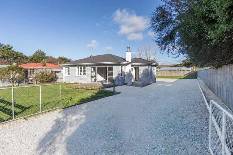 Photo of property in 20 Blake Street, Porangahau, 4293