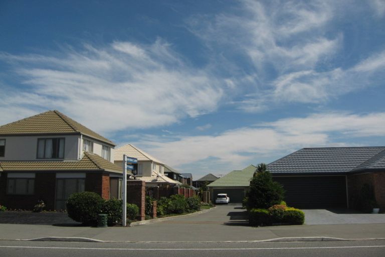 Photo of property in 1 Barossa Lane, Hoon Hay, Christchurch, 8025