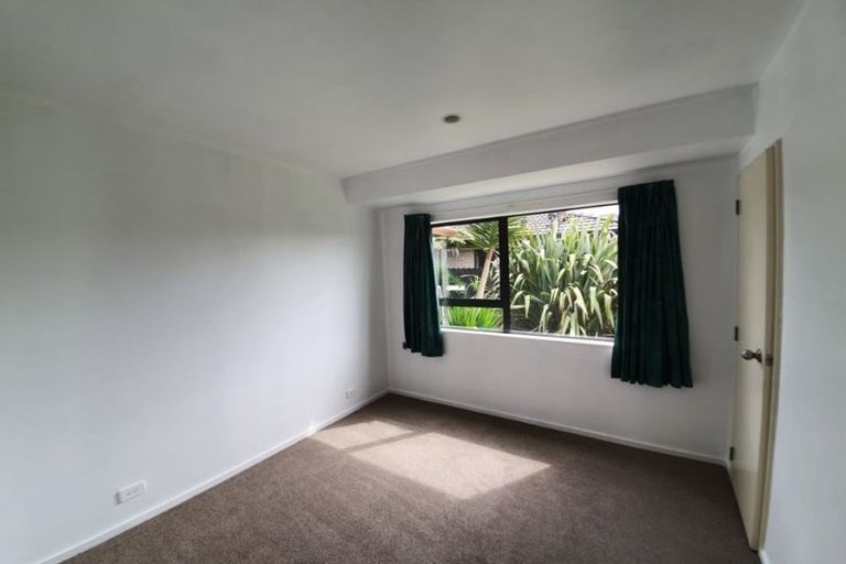 Photo of property in 10 O'sullivan Place, Waiuku, 2123
