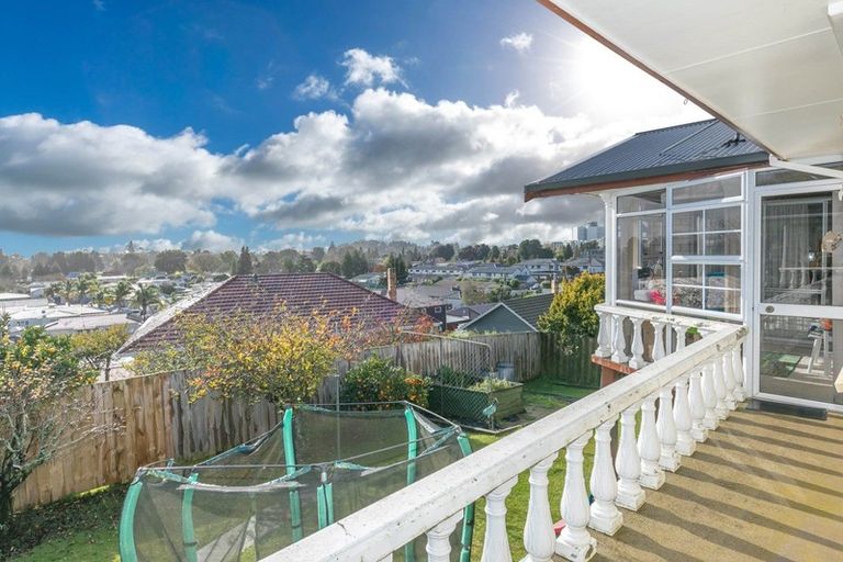 Photo of property in 8a Corrin Street, Melville, Hamilton, 3206