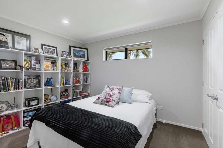 Photo of property in 16 Millbrook Drive, Waiuku, 2683