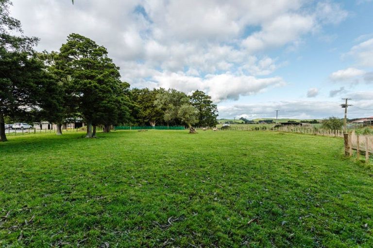 Photo of property in 341 Maharahara Road, Dannevirke, 4972