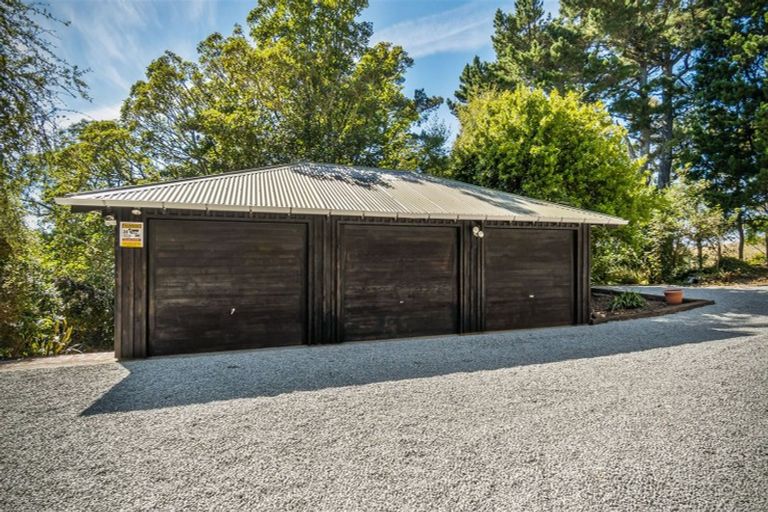 Photo of property in 1 Broadleaf Lane, Heathcote Valley, Christchurch, 8081