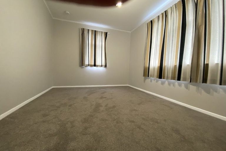 Photo of property in 1068 High Street, Avalon, Lower Hutt, 5011