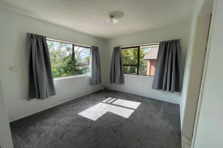 Photo of property in 1/17 Weetman Drive, Browns Bay, Auckland, 0630