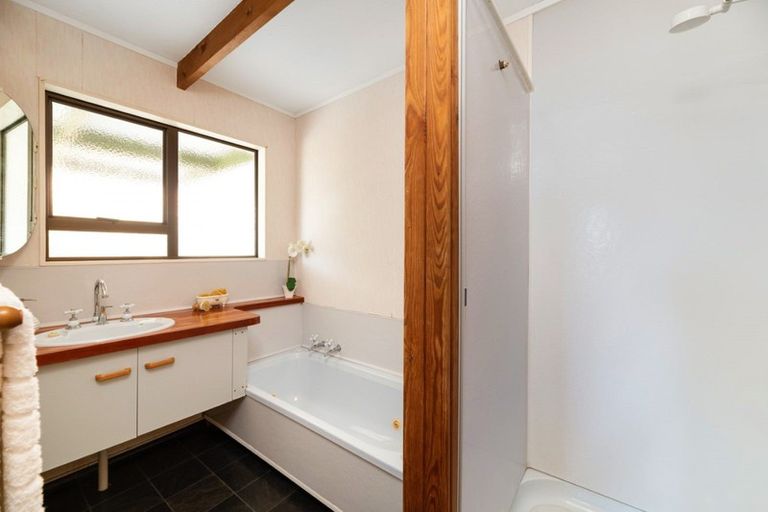 Photo of property in 9 Keam Way, Welcome Bay, Tauranga, 3112