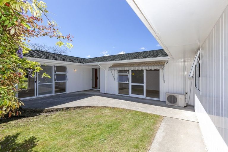Photo of property in 87 Ngaio Road, Waikanae, 5036