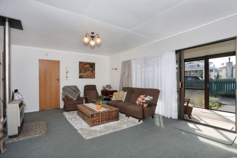 Photo of property in 1/10 Oxford Street, Marton, 4710