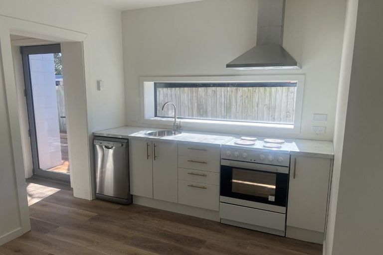 Photo of property in 95b Bower Avenue, New Brighton, Christchurch, 8083