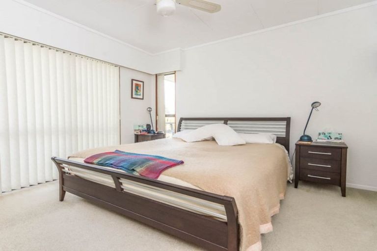 Photo of property in 90 Wood Bay Road, Titirangi, Auckland, 0604