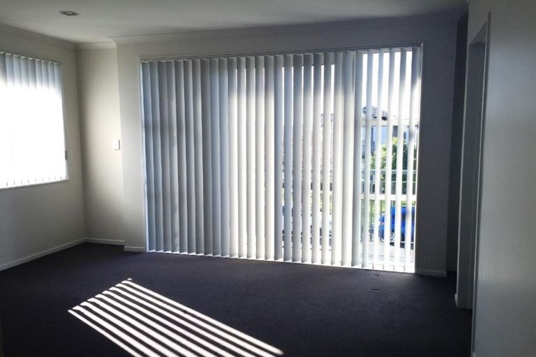 Photo of property in 16 Mcginty Street, Takanini, 2112