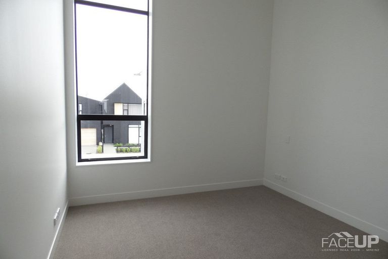 Photo of property in 21 Nevill Road, Hobsonville, Auckland, 0616