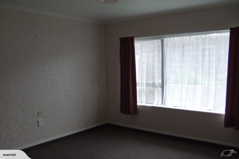 Photo of property in 2/2 Broadway, Waitara, 4320
