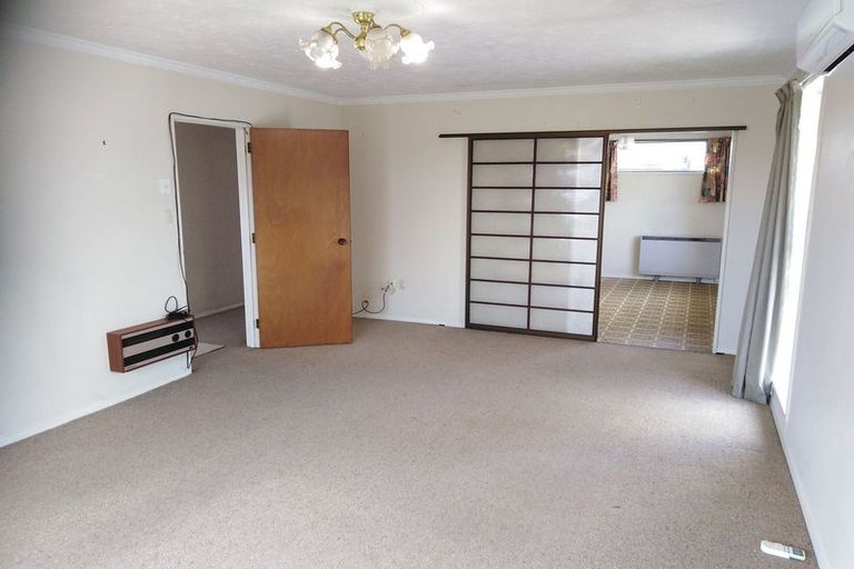 Photo of property in 2/155 Northcote Road, Northcote, Christchurch, 8052