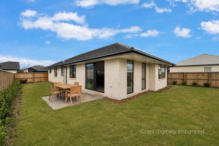 Photo of property in 16 Akau Place, Bromley, Christchurch, 8062