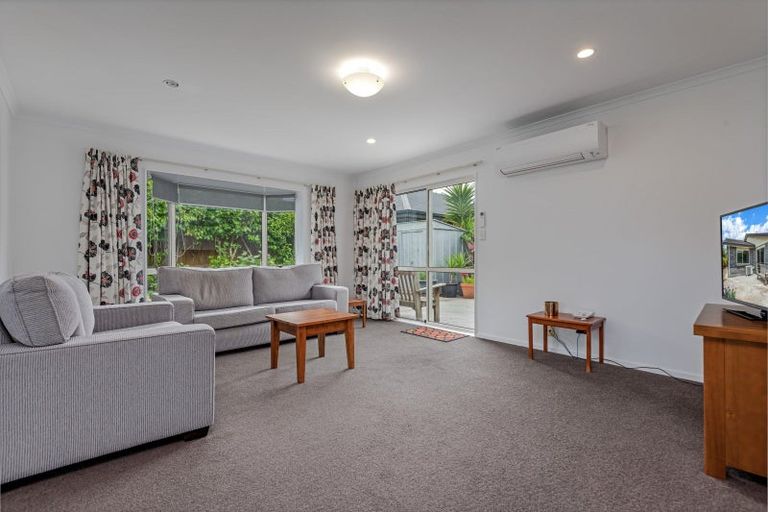 Photo of property in 7 Flint Street, Milson, Palmerston North, 4414
