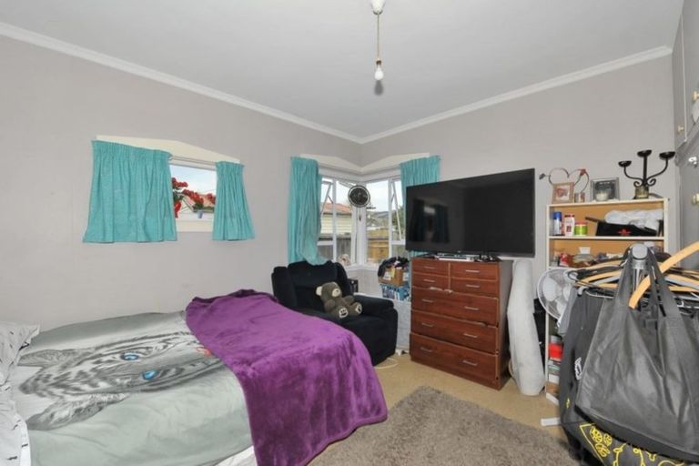 Photo of property in 2/450 Ferry Road, Woolston, Christchurch, 8023