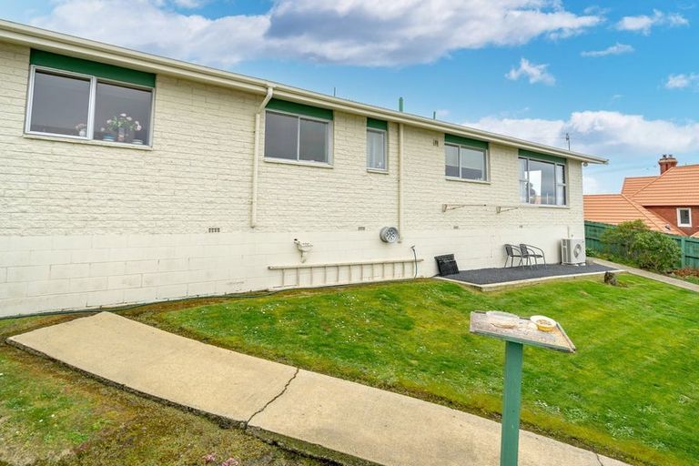 Photo of property in 14 Winston Place, Kew, Dunedin, 9012