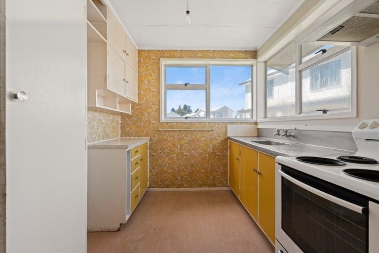 Photo of property in 7 Virgo Place, Kawaha Point, Rotorua, 3010